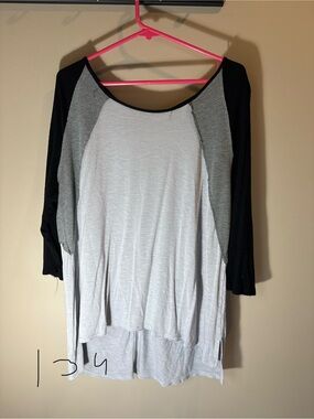 Maurices Light Gray and Black Raglan Sleeve Tunic Top